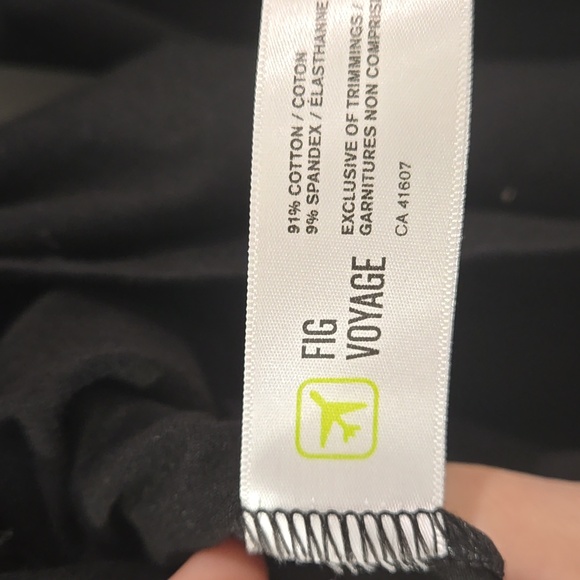 FIG Voyage Black Long Sleeve Travel Black Dress - Picture 9 of 10